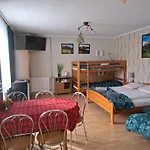 Πανσιόν Arenda 3*